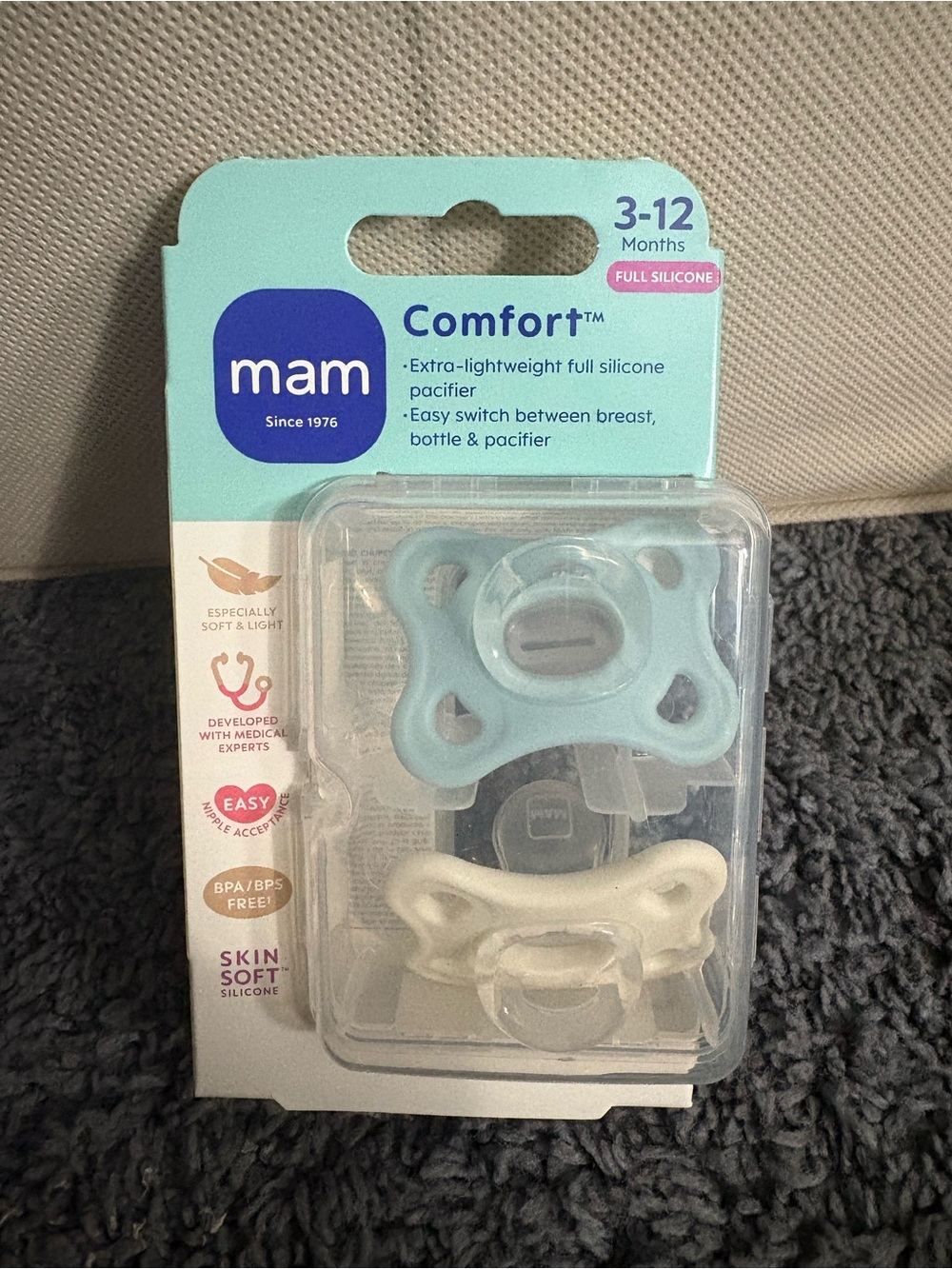 NWT Mam Comfort - Full Silicone - blue & white - for ages 3-12 months